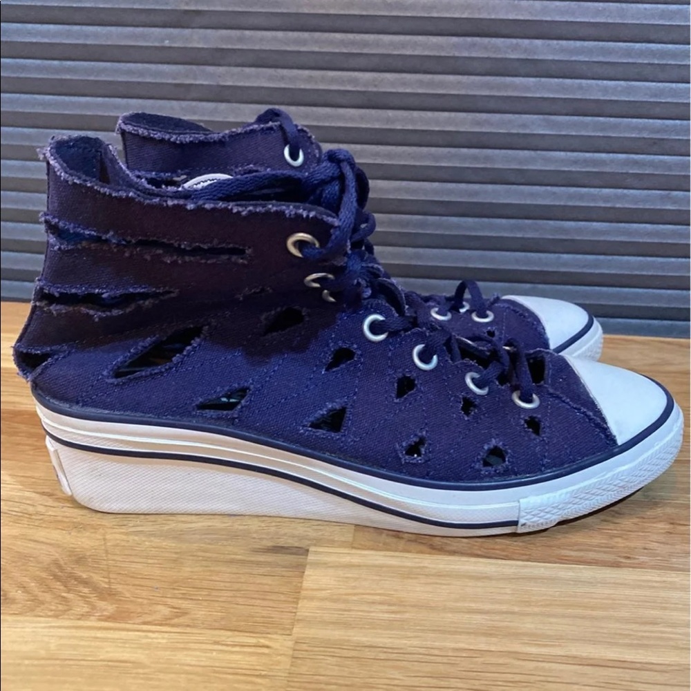 Converse Hightop sneakers